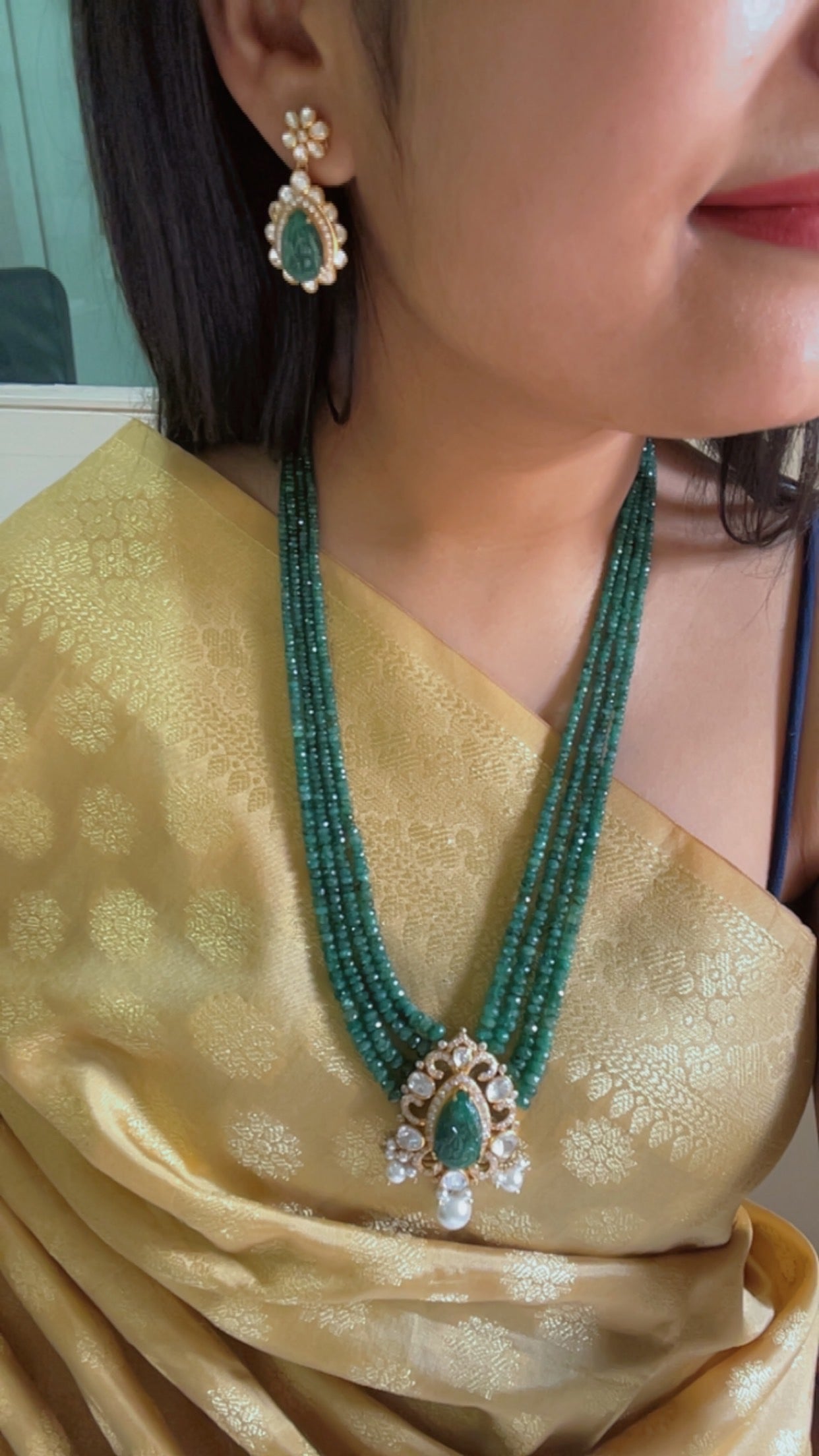 Natural Emerald Designer Pure Silver Gemstone Necklace Set