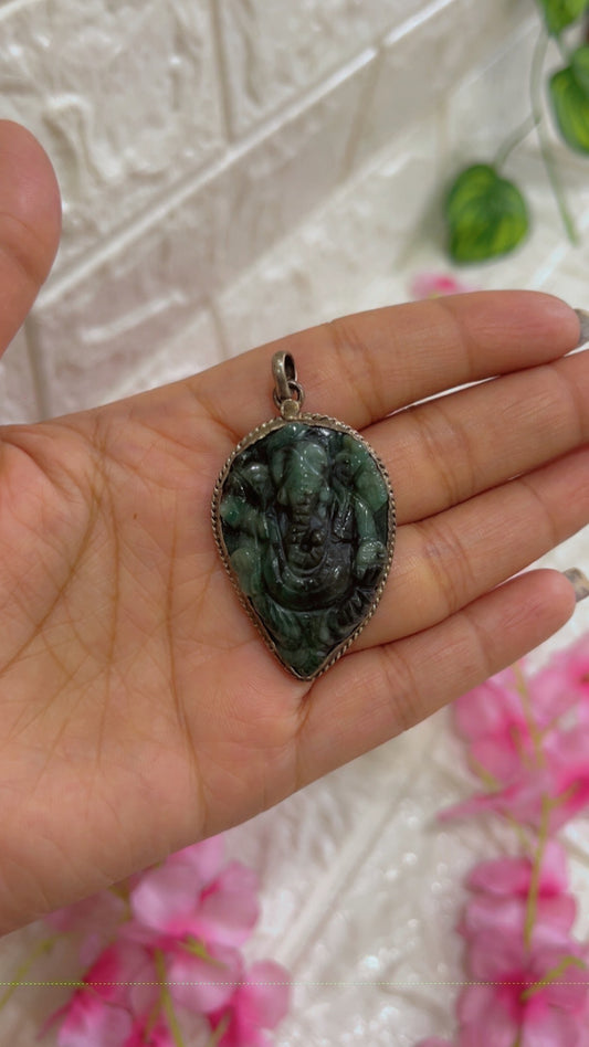 Natural Emerald Gemstone Ganesh Ji Carving