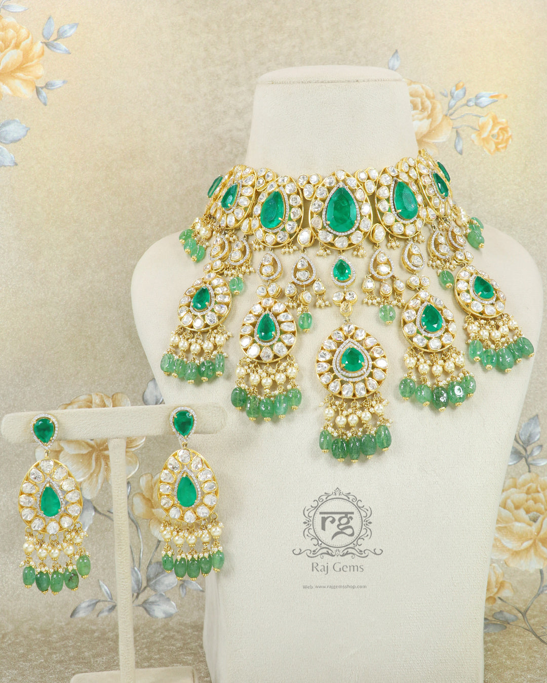 Pure Silver Designer Green Necklace Jewellery