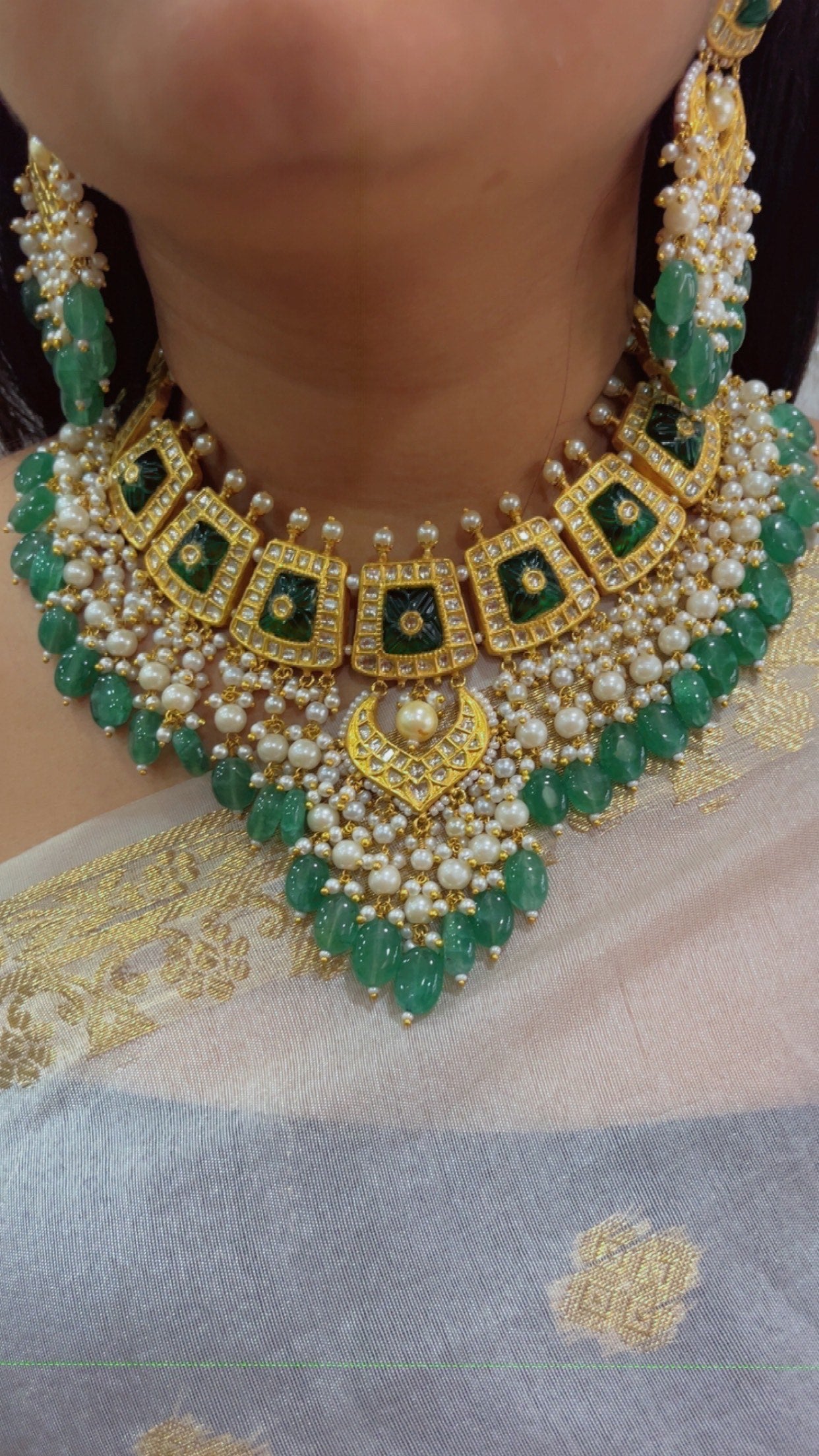 22K Gold Hallmarked Diamond Polki Green Choker Necklace Jewelry