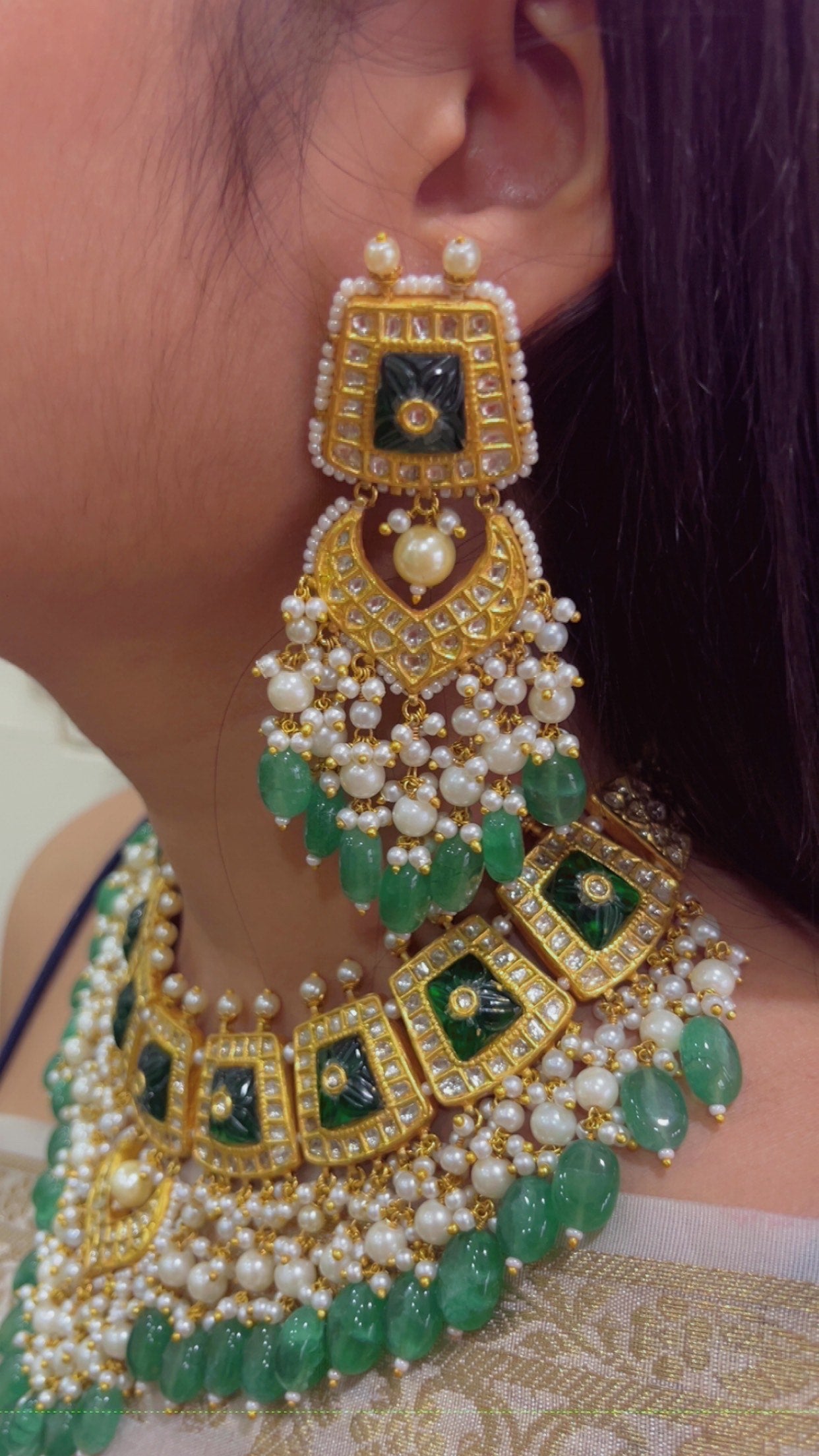 22K Gold Hallmarked Diamond Polki Green Choker Necklace Jewelry