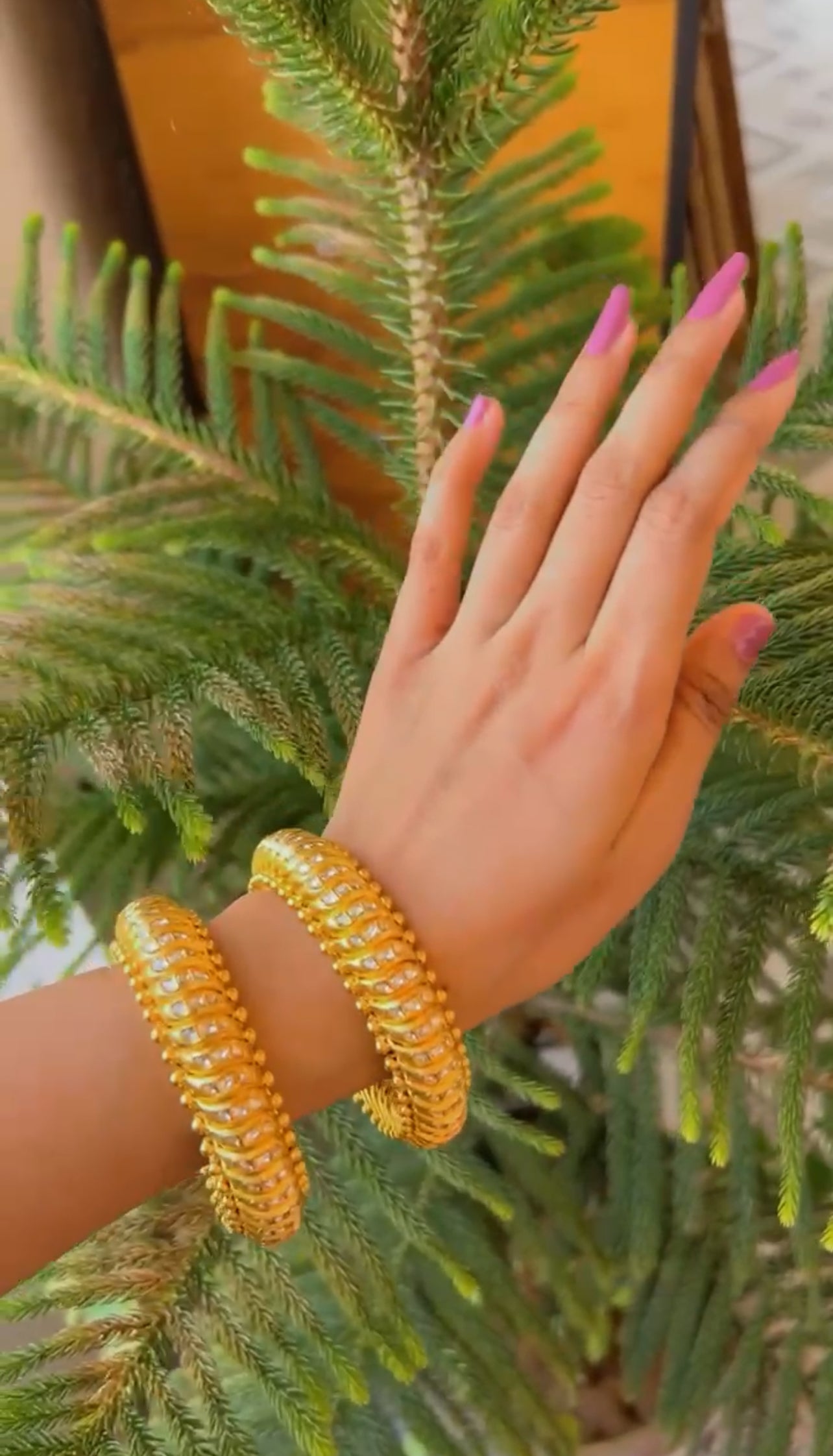 Designer 18k Gold Hallmarked Bangles