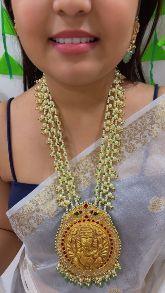 22K Gold Hallmarked Diamond Polki Ganesh ji Necklace Jewelry