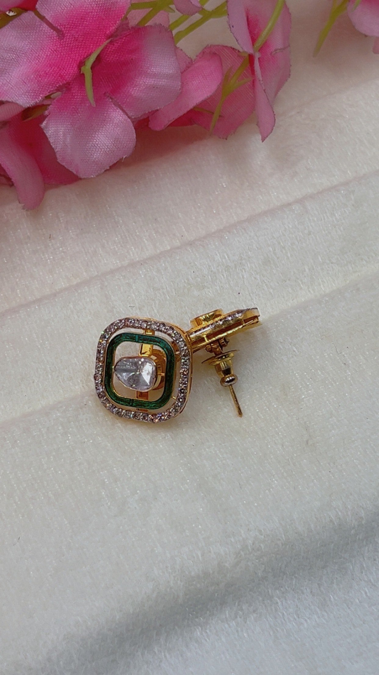 22 kt Hallmarked Gold Earring Jewelry