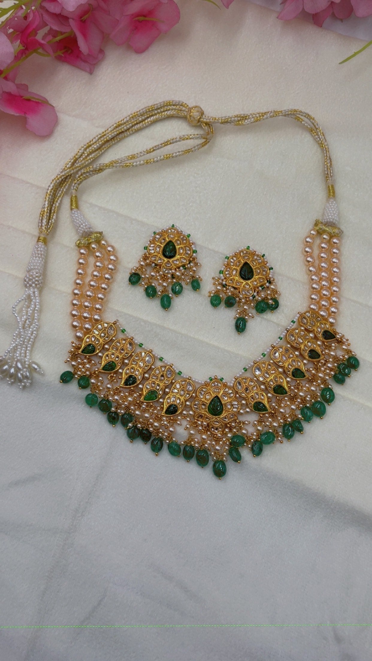 22K Gold Hallmarked Diamond Polki Green Choker Necklace Jewelry
