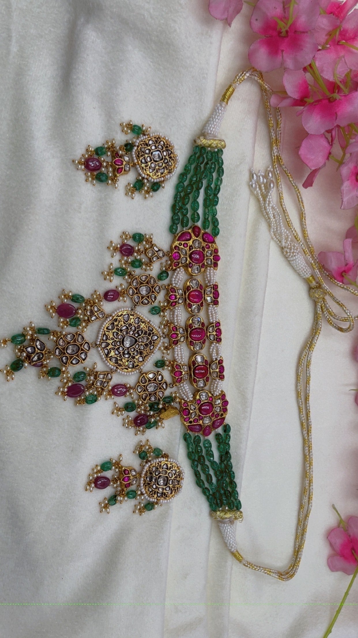 22K Gold Hallmarked Diamond Polki Green Choker Necklace Jewelry