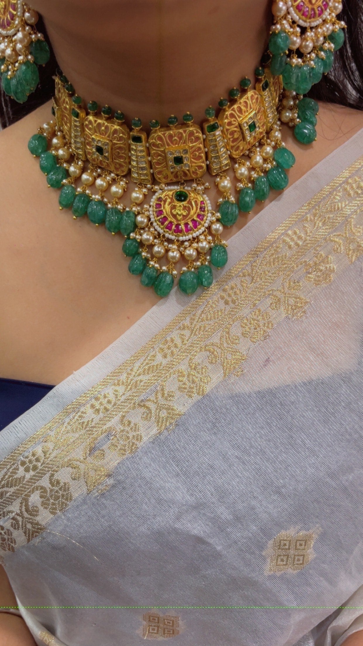 22K Gold Hallmarked Diamond Polki Green Choker Necklace Jewelry