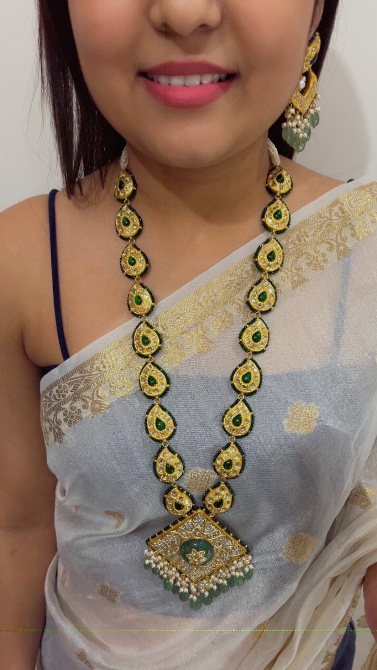 22K Gold Hallmarked Diamond Polki Green Necklace Jewelry