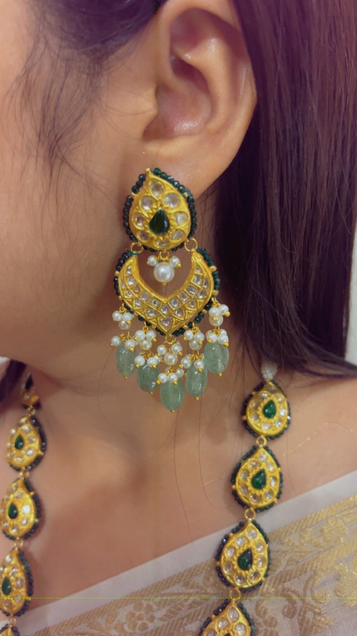 22K Gold Hallmarked Diamond Polki Green Necklace Jewelry