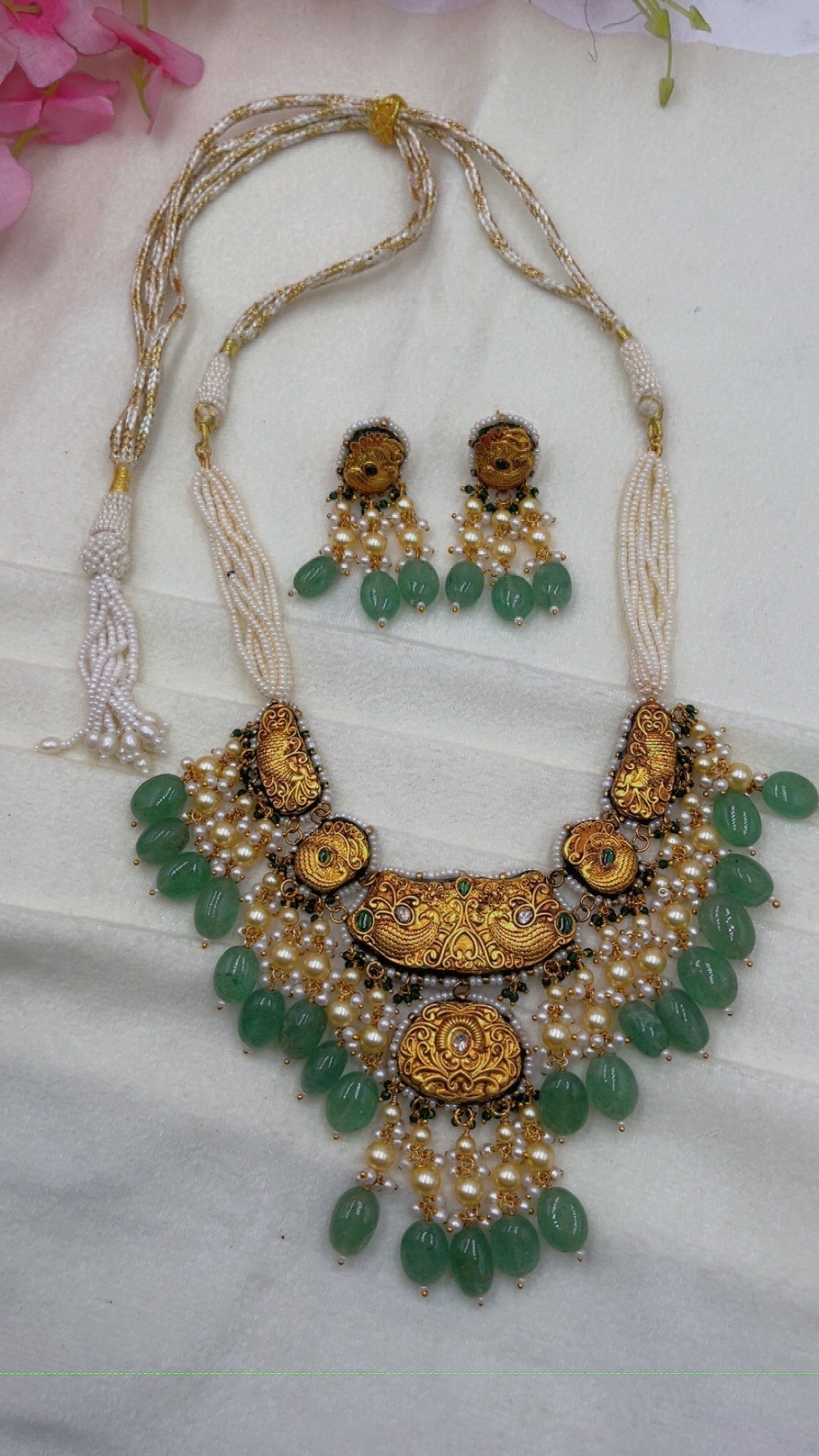 22K Gold Hallmarked Diamond Polki Freshwater Pearl Necklace Jewelry