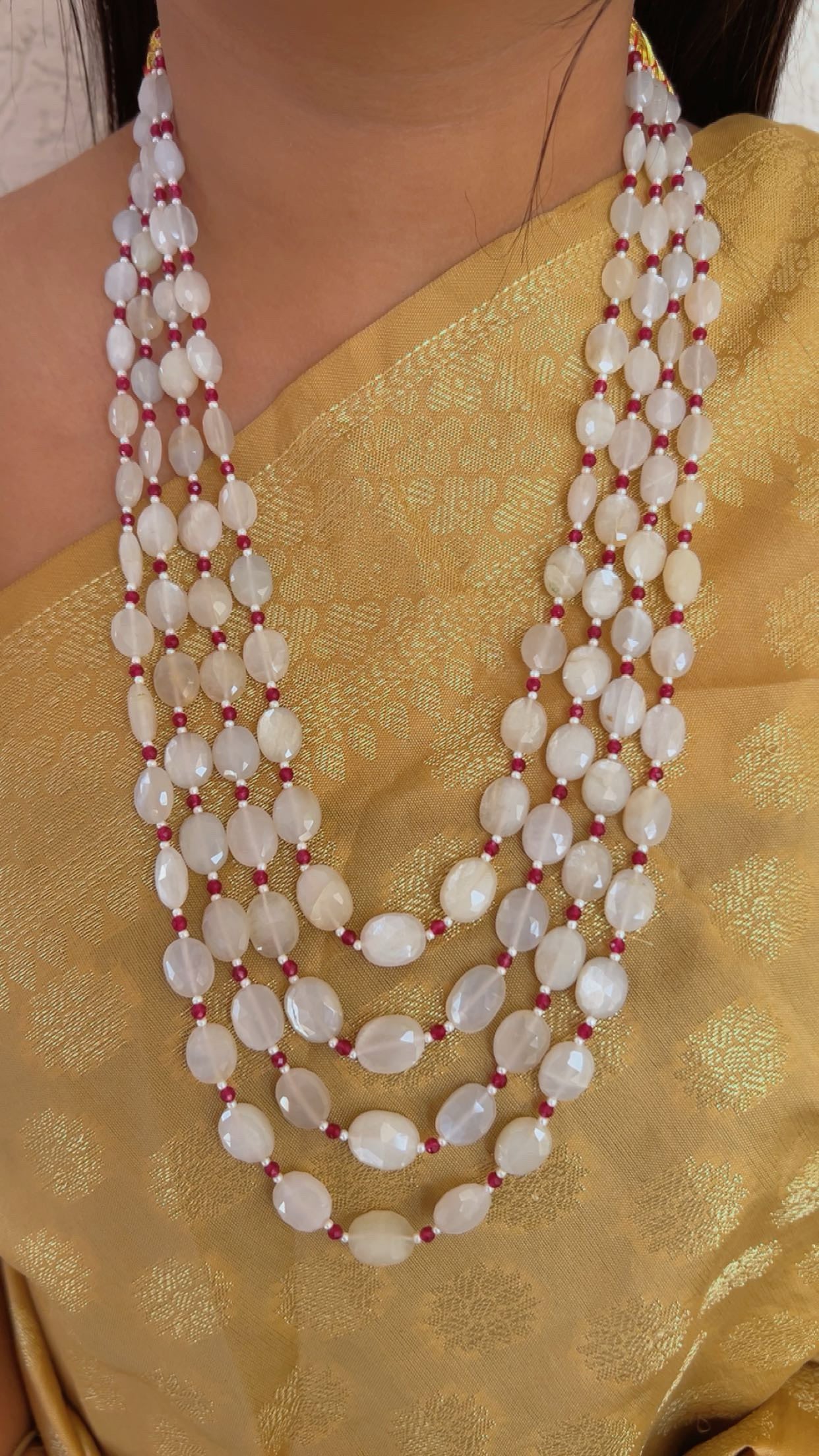 Natural White Moonstone and Red Quartz Gemstone Beads Necklace Jewelry
