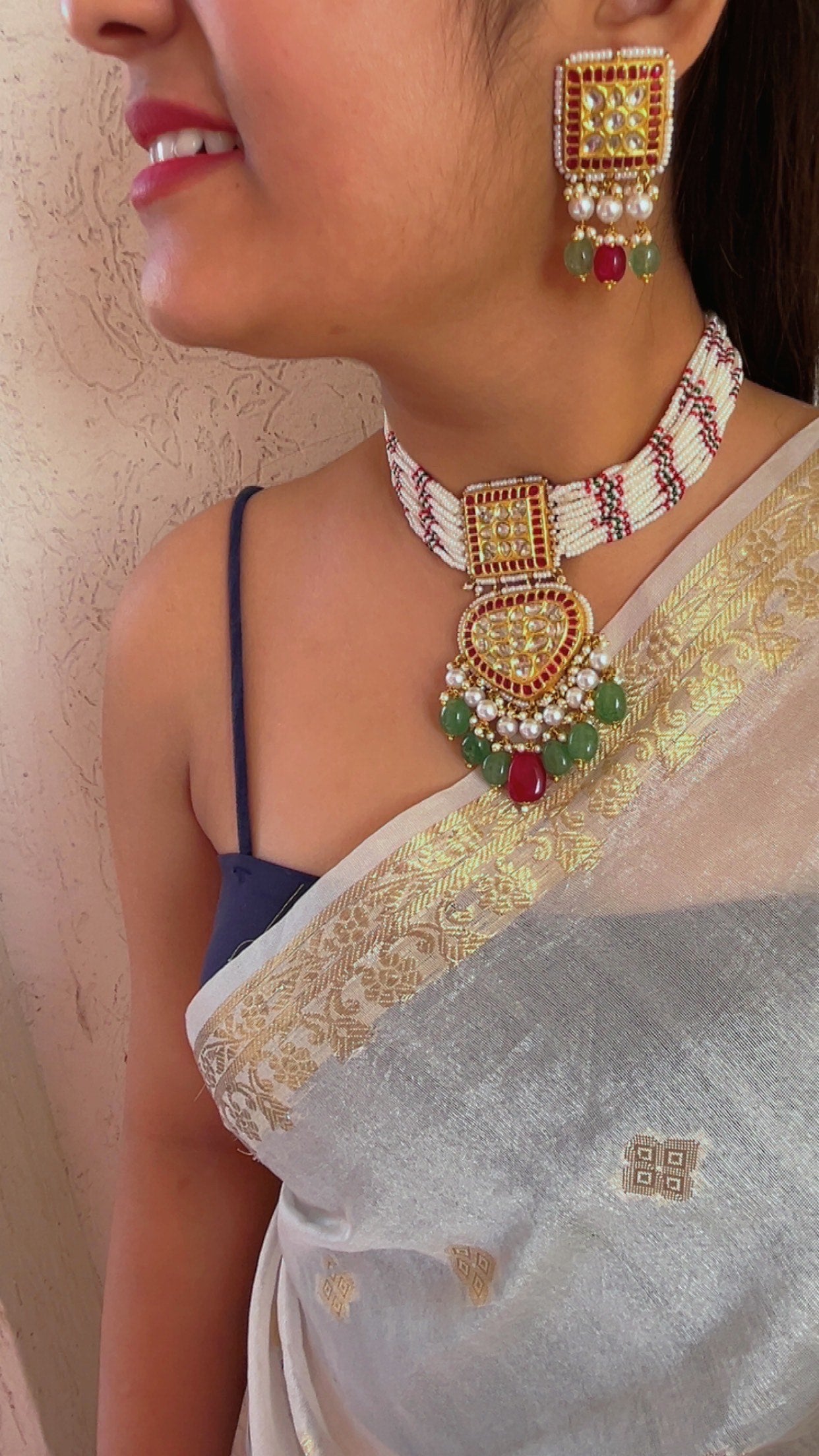 22K Gold Hallmarked Diamond Polki Green Necklace Jewelry