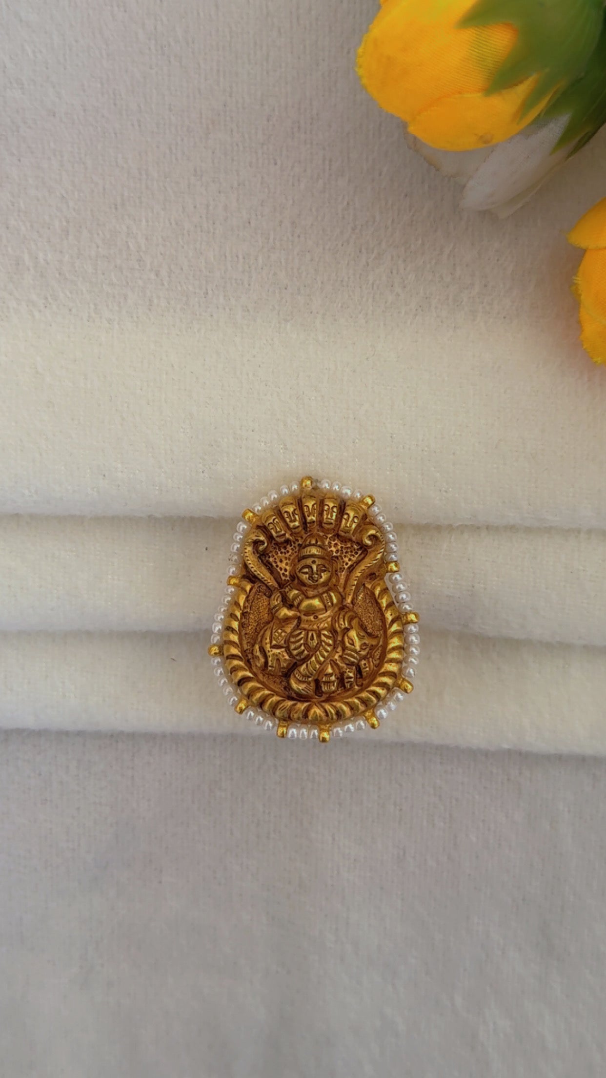 Designer 22k Gold Hallmarked Krishna ji Adjustable Ring