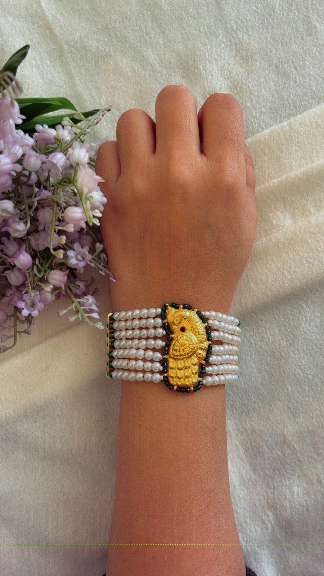 22 Karat Hallmarked Gold Bracelet Jewelry