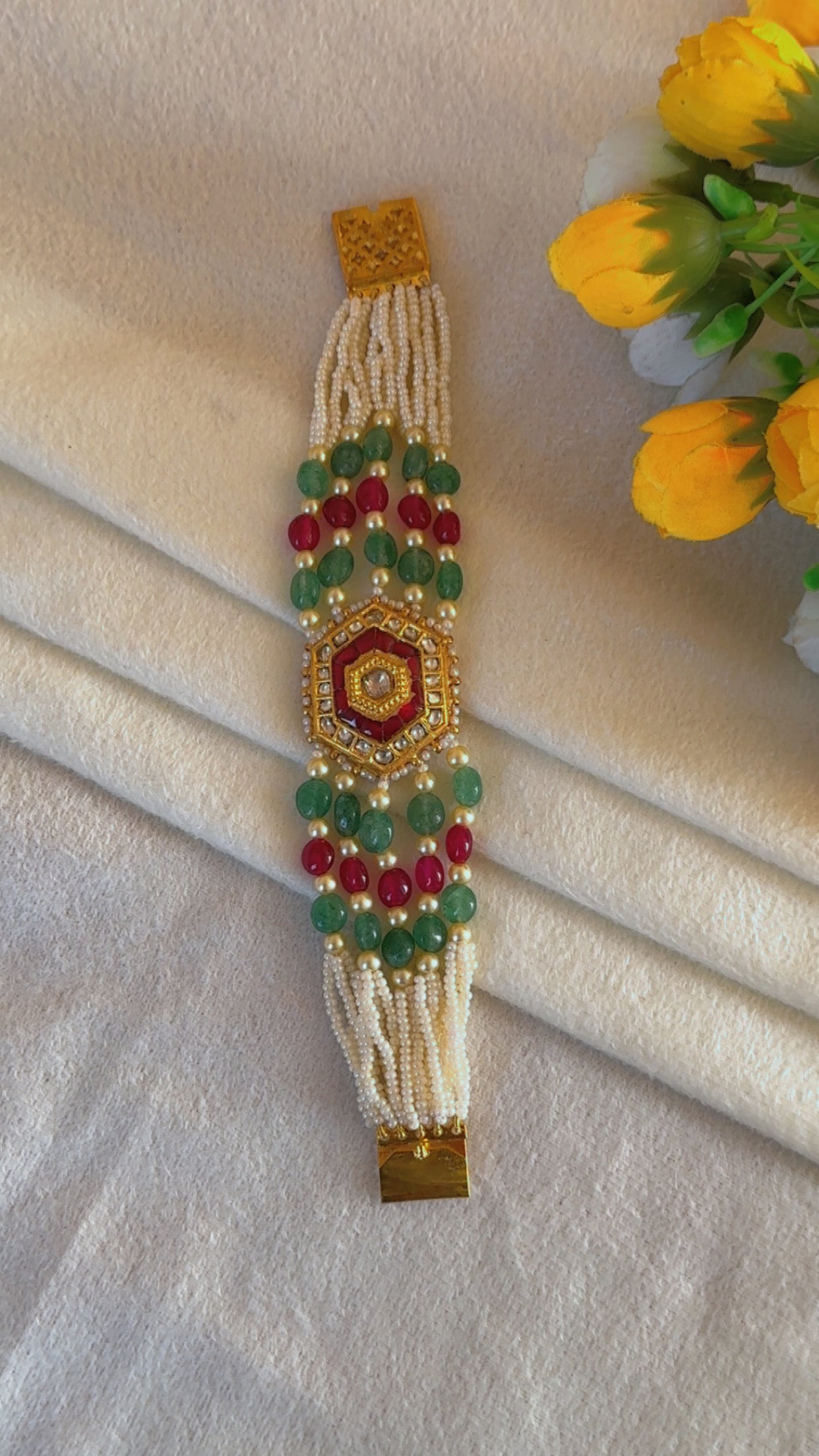 22 Karat Hallmarked Gold Bracelet Jewelry