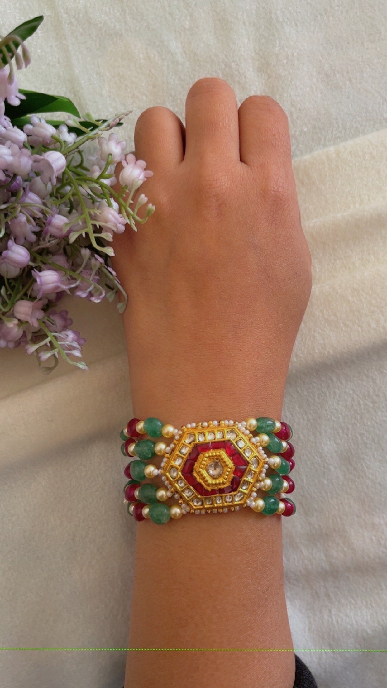 22 Karat Hallmarked Gold Bracelet Jewelry