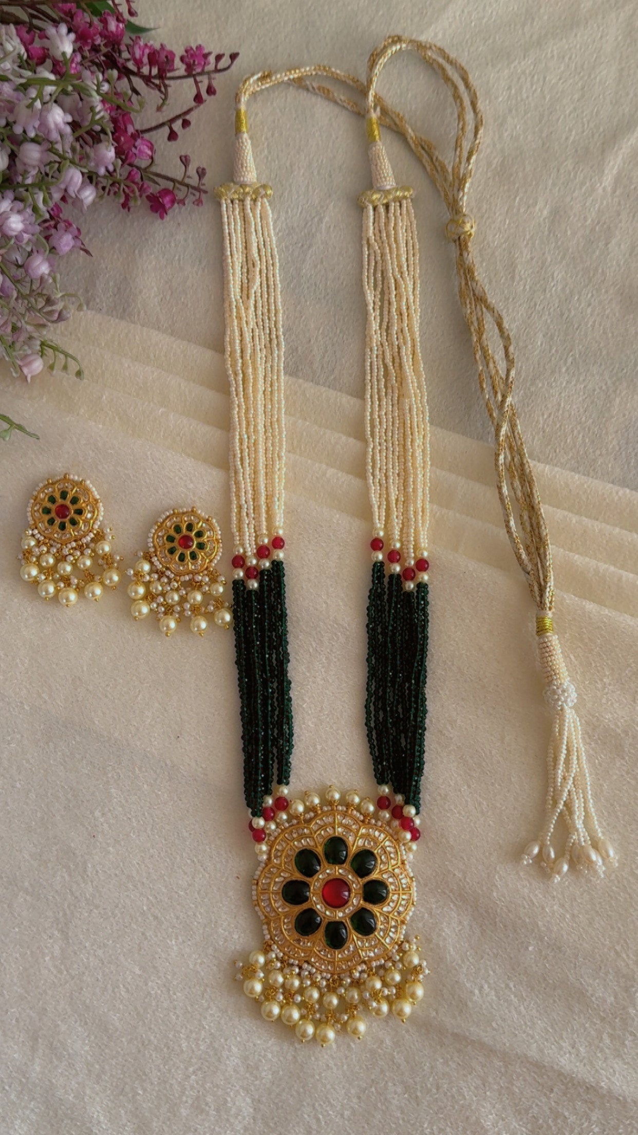 22K Gold Hallmarked Diamond Polki Green Necklace Jewelry