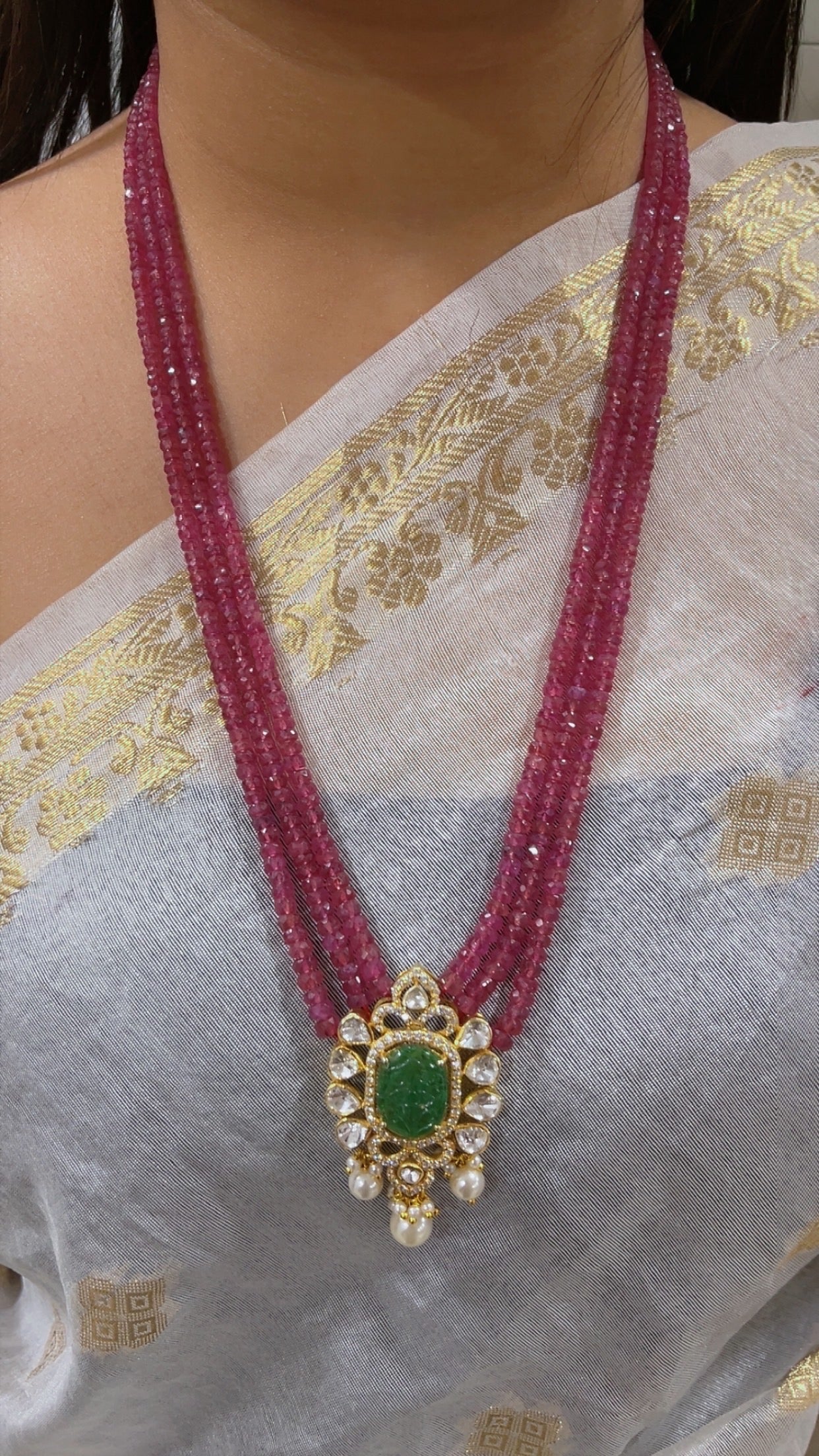 Designer 925 Silver Jewelry Natural Emerald Carving & Ruby Beads Gemstone Necklace
