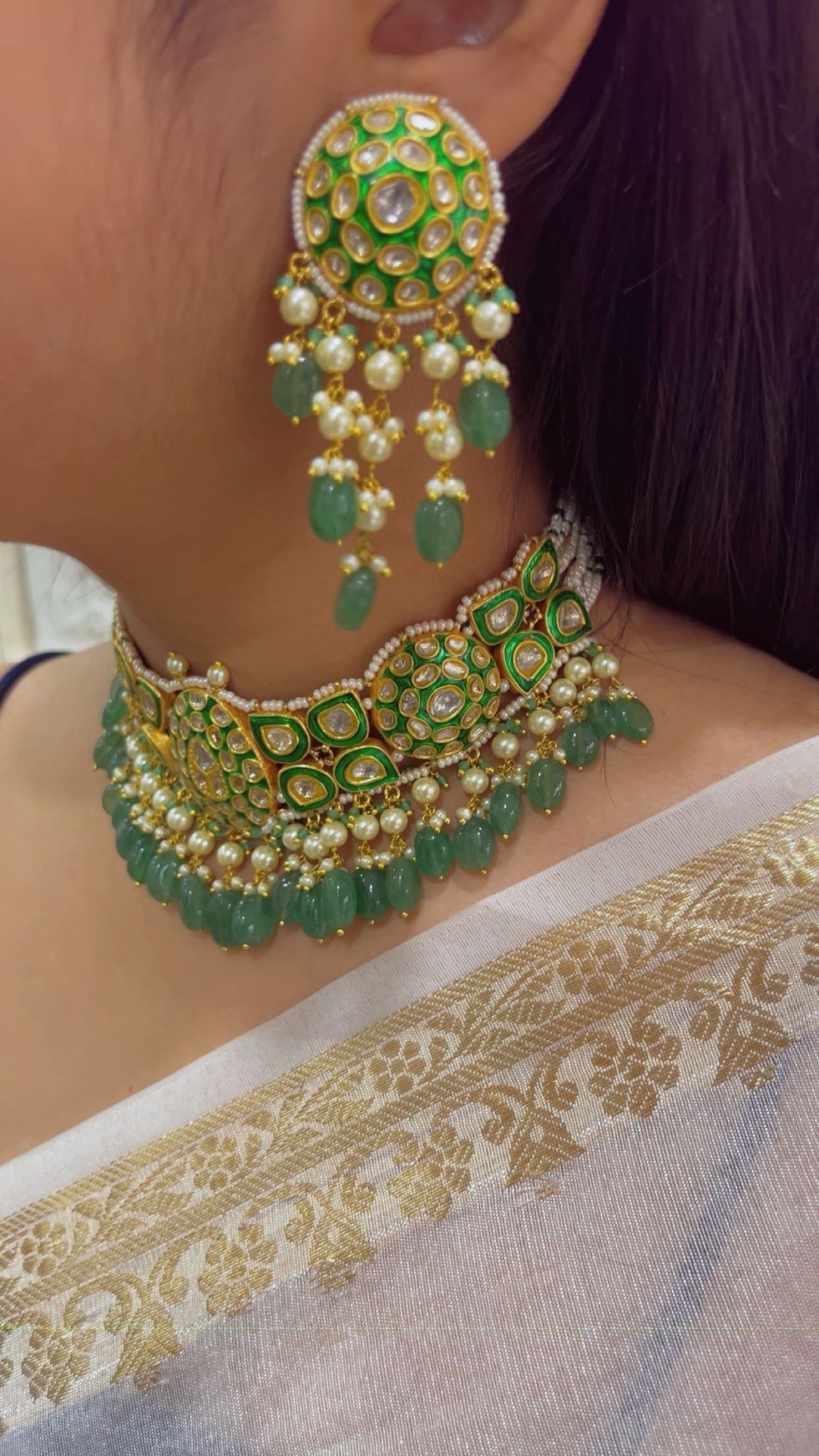 22K Gold Hallmarked Diamond Polki Green Choker Necklace Jewelry Set