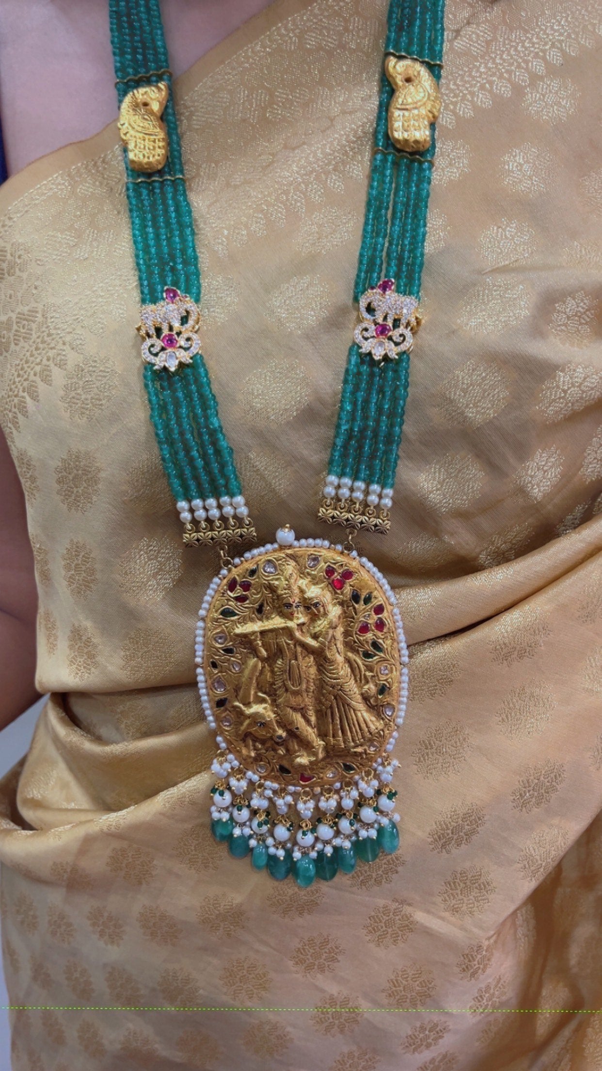 22K Gold Hallmarked Diamond Polki Radha Krishna Green Necklace Jewelry