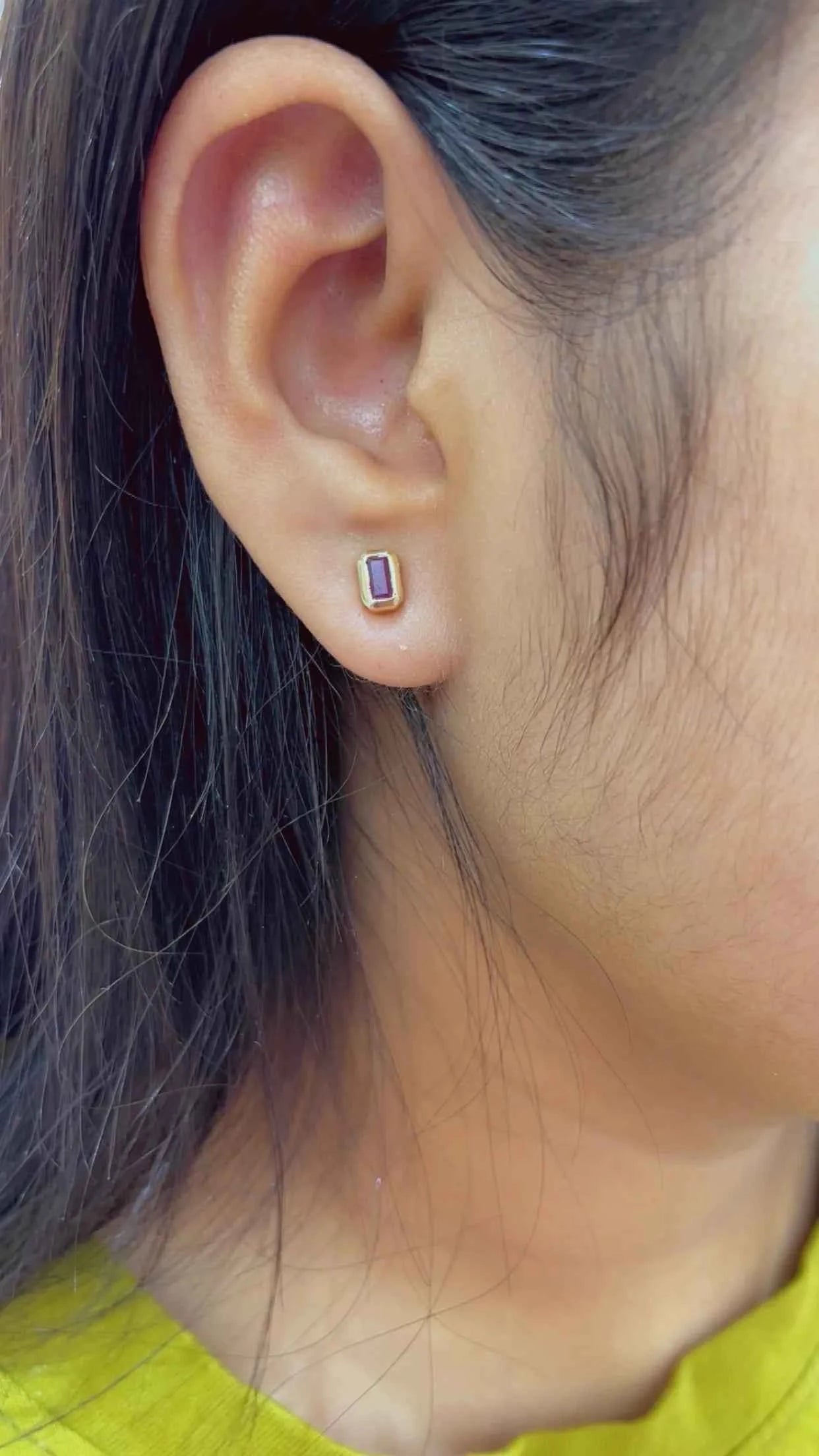 14k Gold Hallmarked Ruby Earring