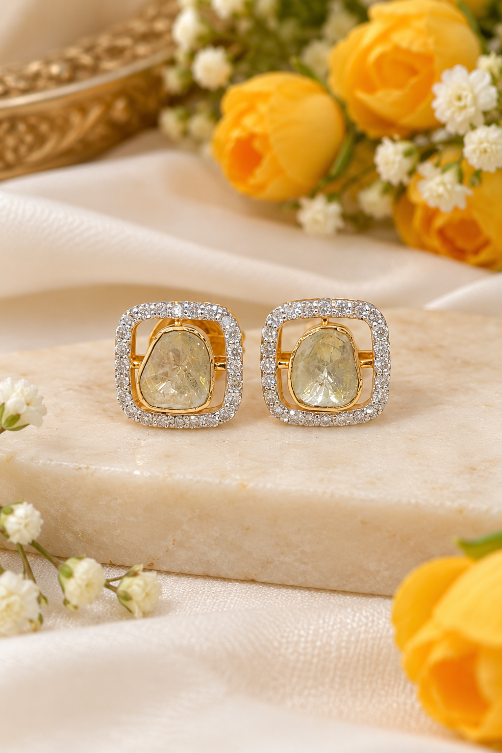 14kt Hallmarked Gold Earring