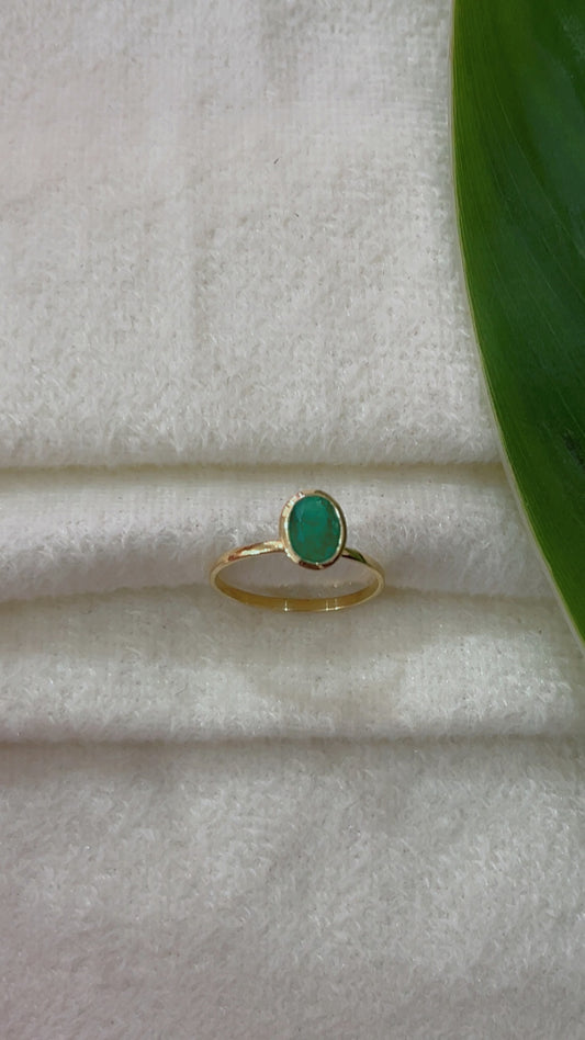 14K Gold Hallmarked Emerald Ring