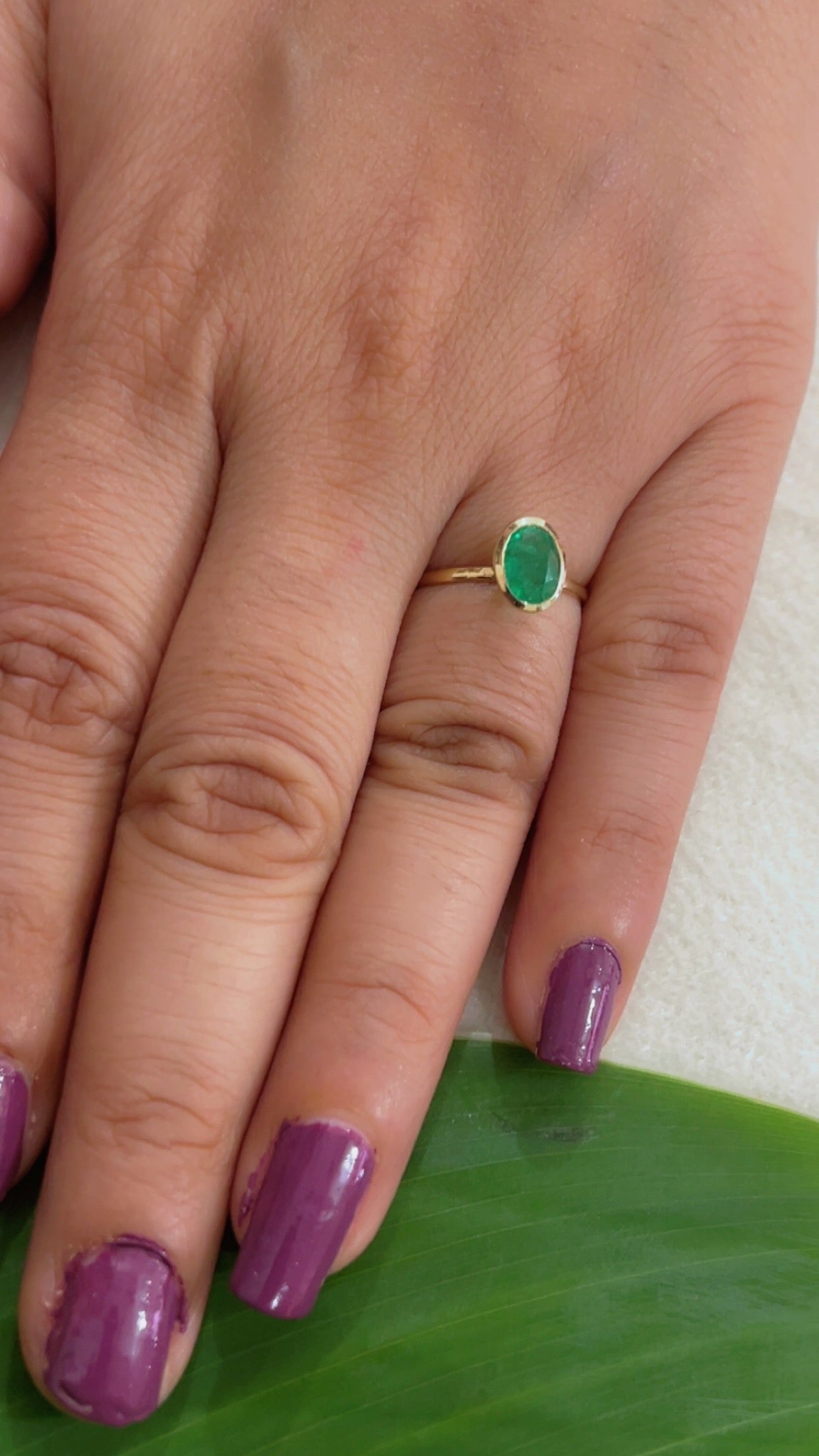 14K Gold Hallmarked Emerald Ring