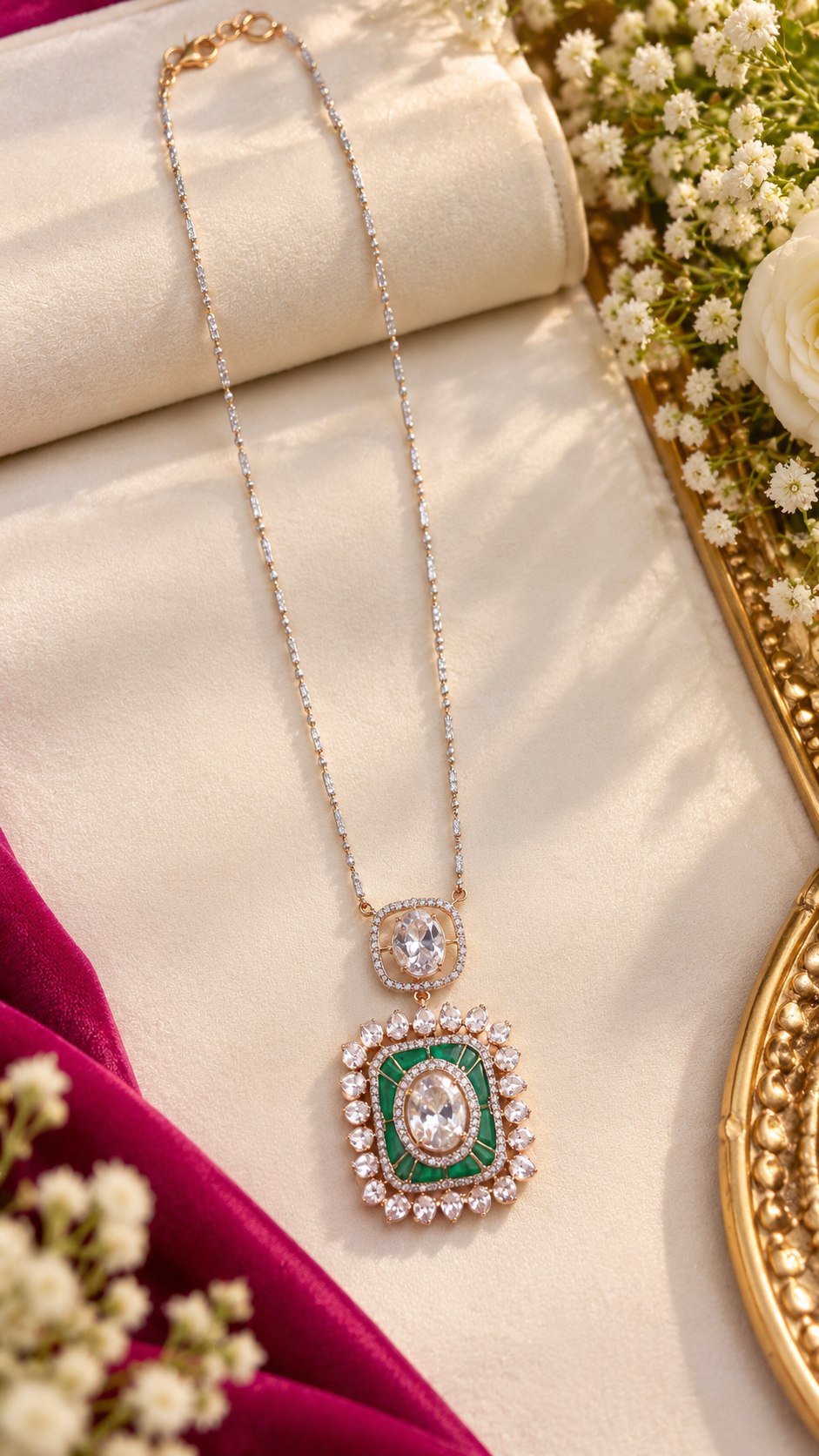 Designer 18 Karat Gold Polki Necklace with Natural Green Emerald