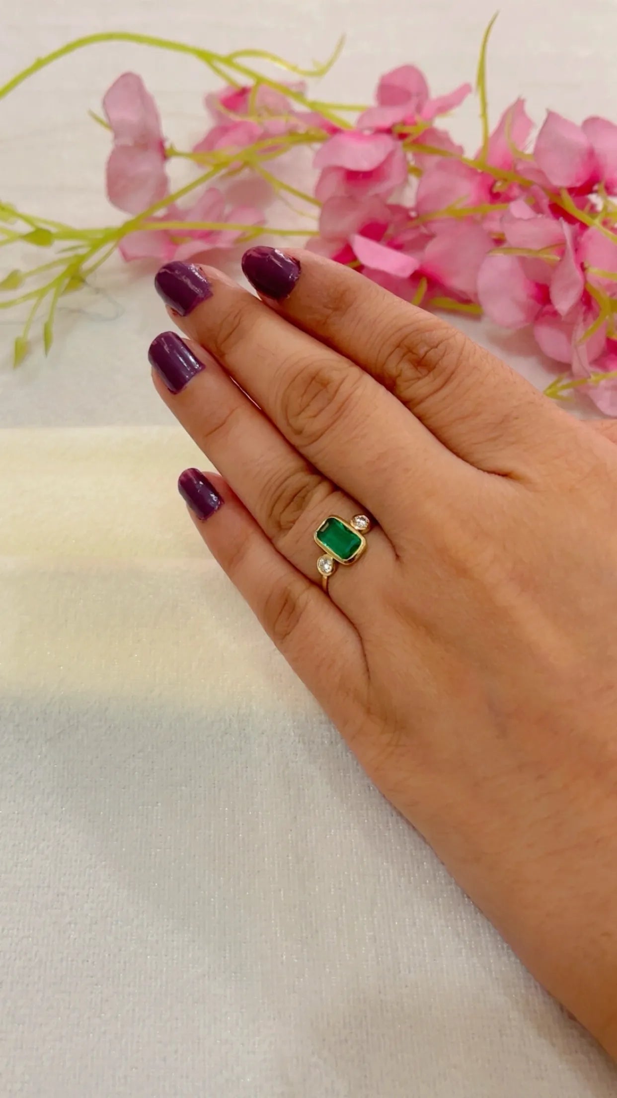 14K Gold Hallmarked Natural Emerald Ring