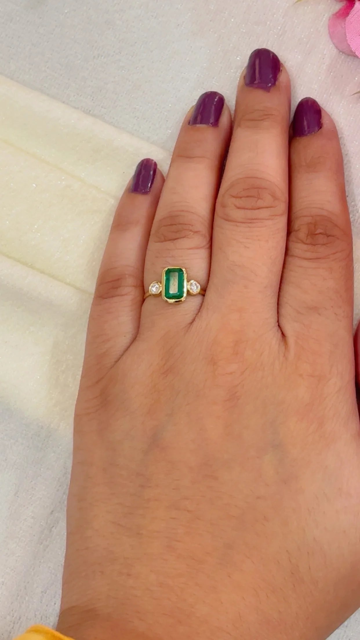 14K Gold Hallmarked Natural Emerald Ring