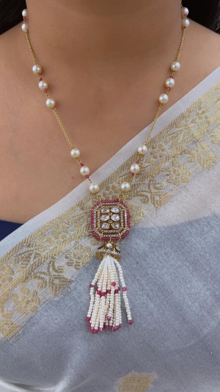 Designer 18 Karat Gold Tassel Necklace With Natural Diamond Polki